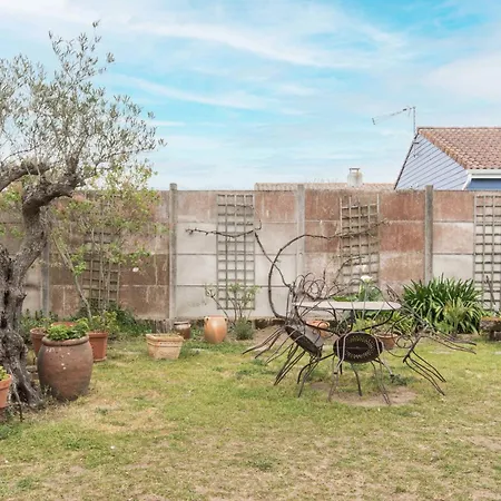 Dom wakacyjny La Gravette - 650m De La - Parking *