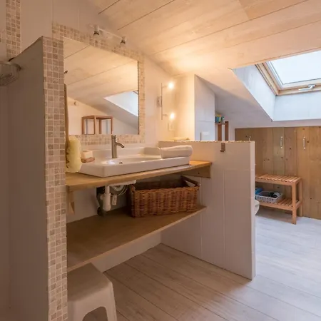 La Gravette - 650m De La - Parking