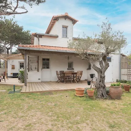 La Gravette - 650m De La - Parking Ferienhaus