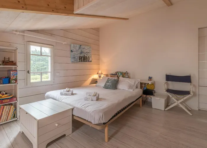 La Gravette - 650m De La - Parking Casa de Férias